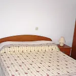With A Parking Space Sukosan, Zadar - 5820 Apartment *